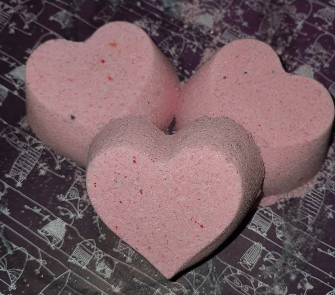 3 pack Heart shaped sponges