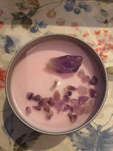 Load image into Gallery viewer, Crystal Candle - Amethyst - Montego Bay  Fragrance