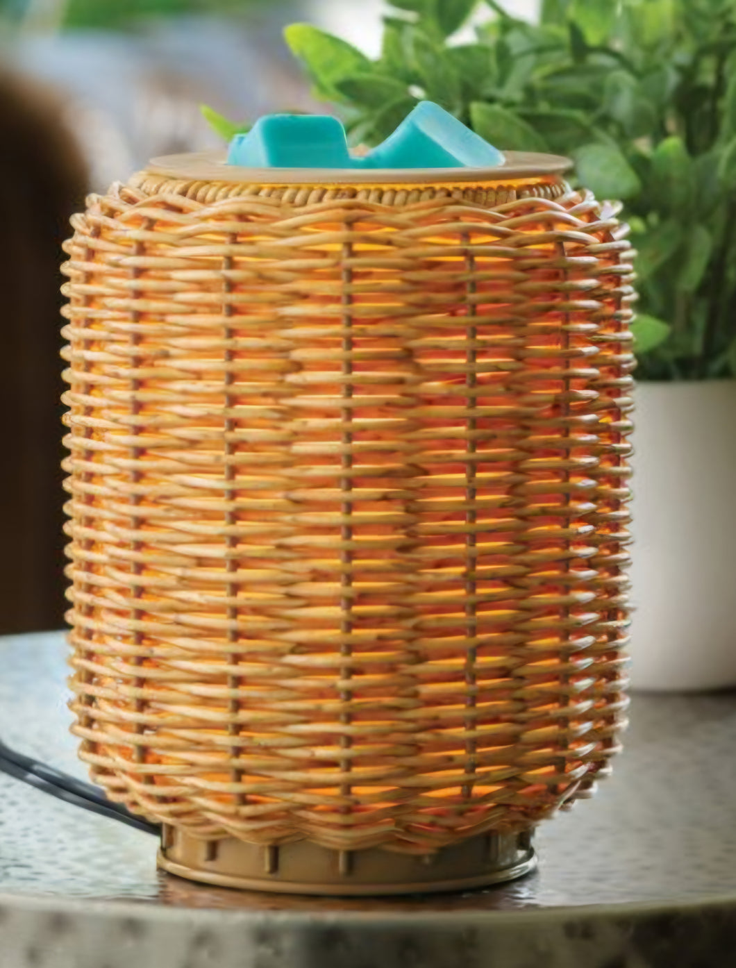 Wicker Lantern Illumination Warmer